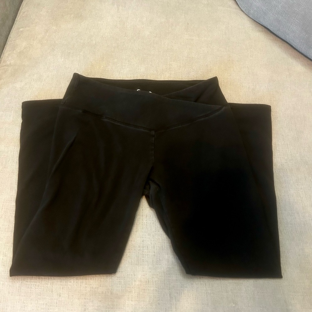 Hollister Black Crossover Yoga Pants